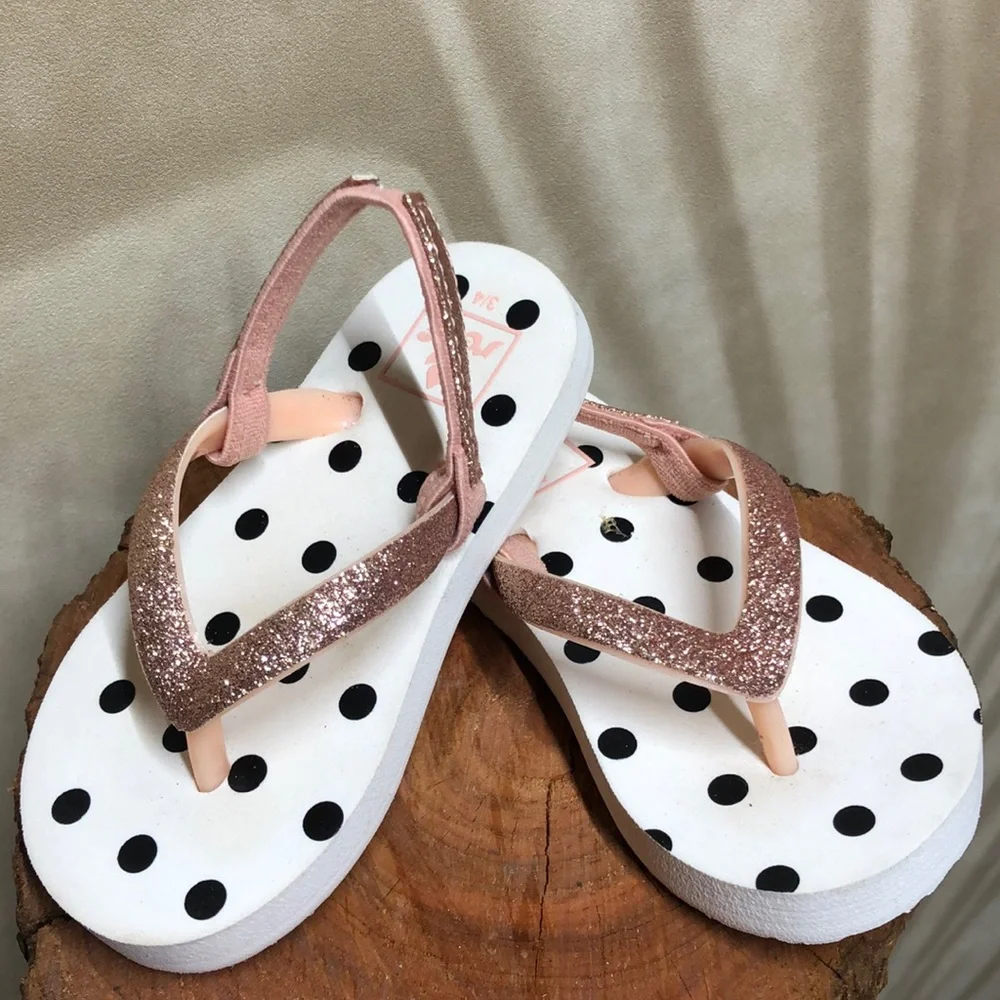 Reef‎ sandals